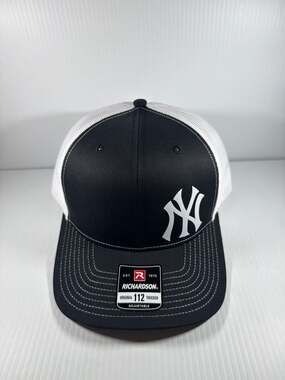 Richardson 112 New York Yankees Trucker Snapback Hat Black/White NY logo